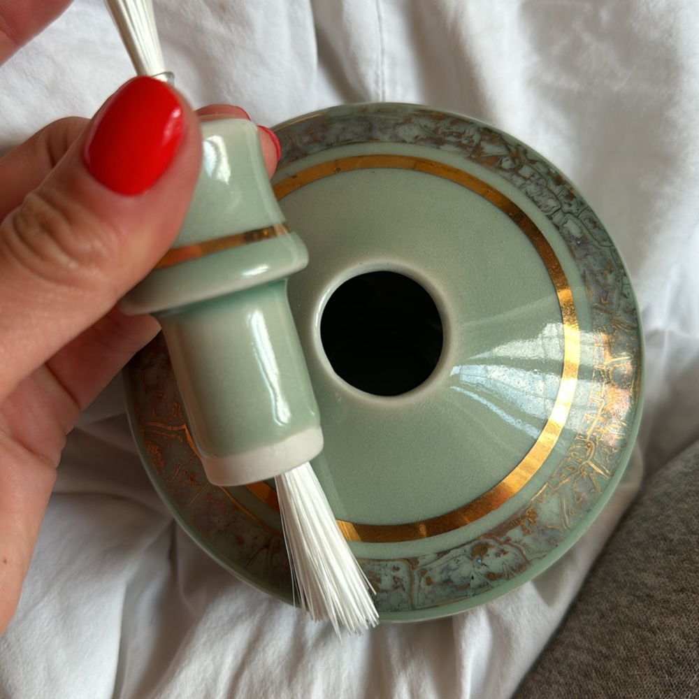 Porcelain Oil Diffuser - Picture 4 of 5